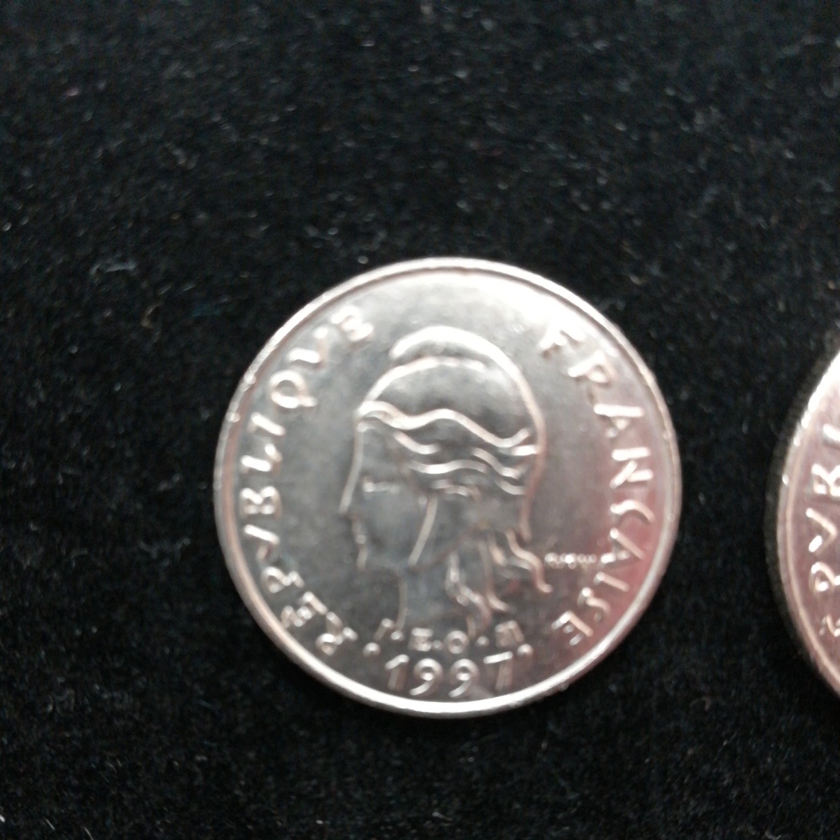 フランス　ポリネシアンコイン　フランス領ポリネシアの貴重なコイン　2枚 管理28 Sk_画像3