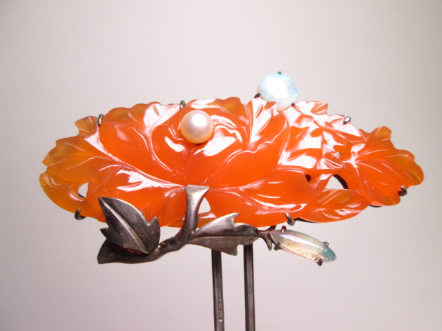 【江月】 アンティーク・彫金細工オパール&瑪瑙&真珠飾り菊花のかんざし