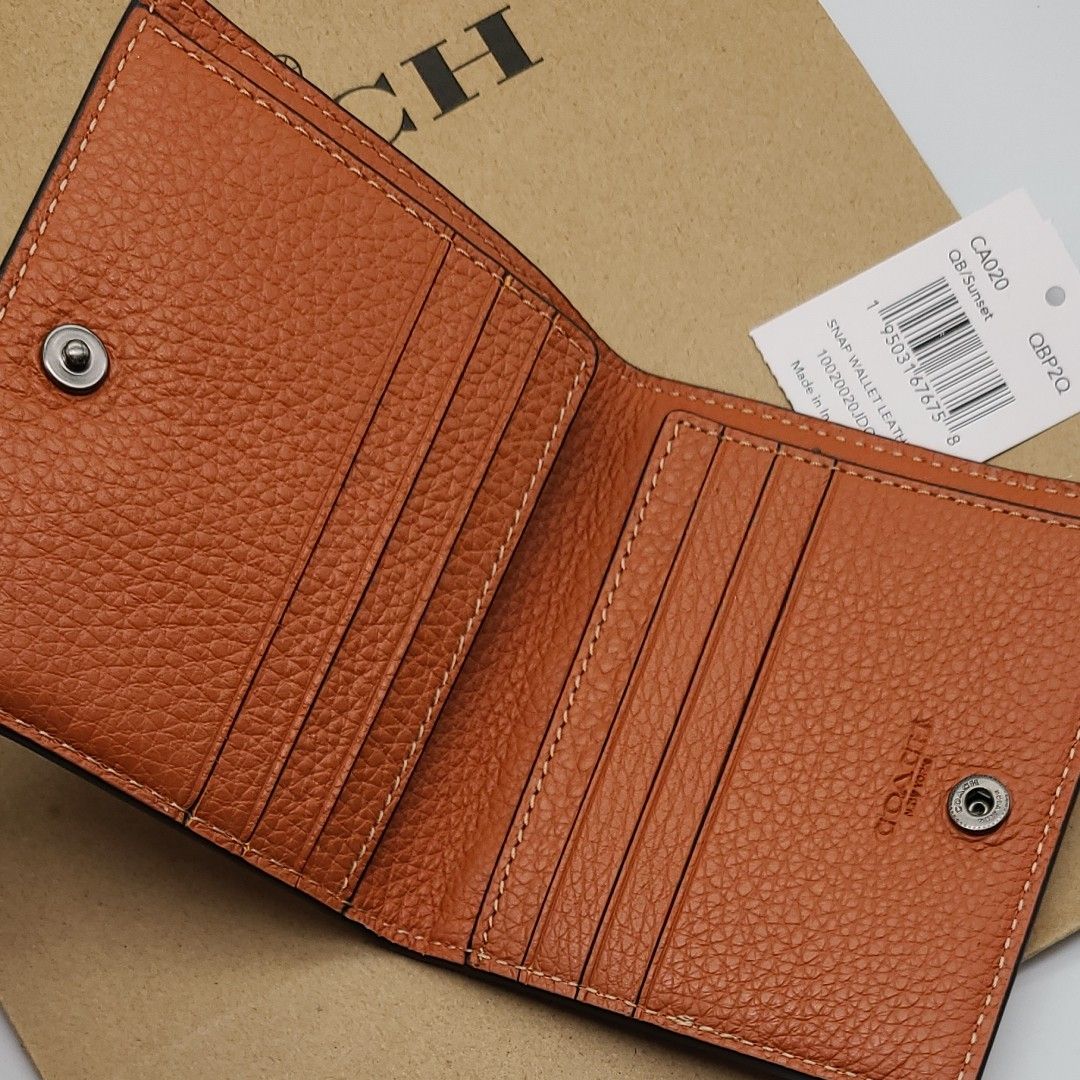 新作 新品 COACH 折り財布 カード入れ|PayPayフリマ