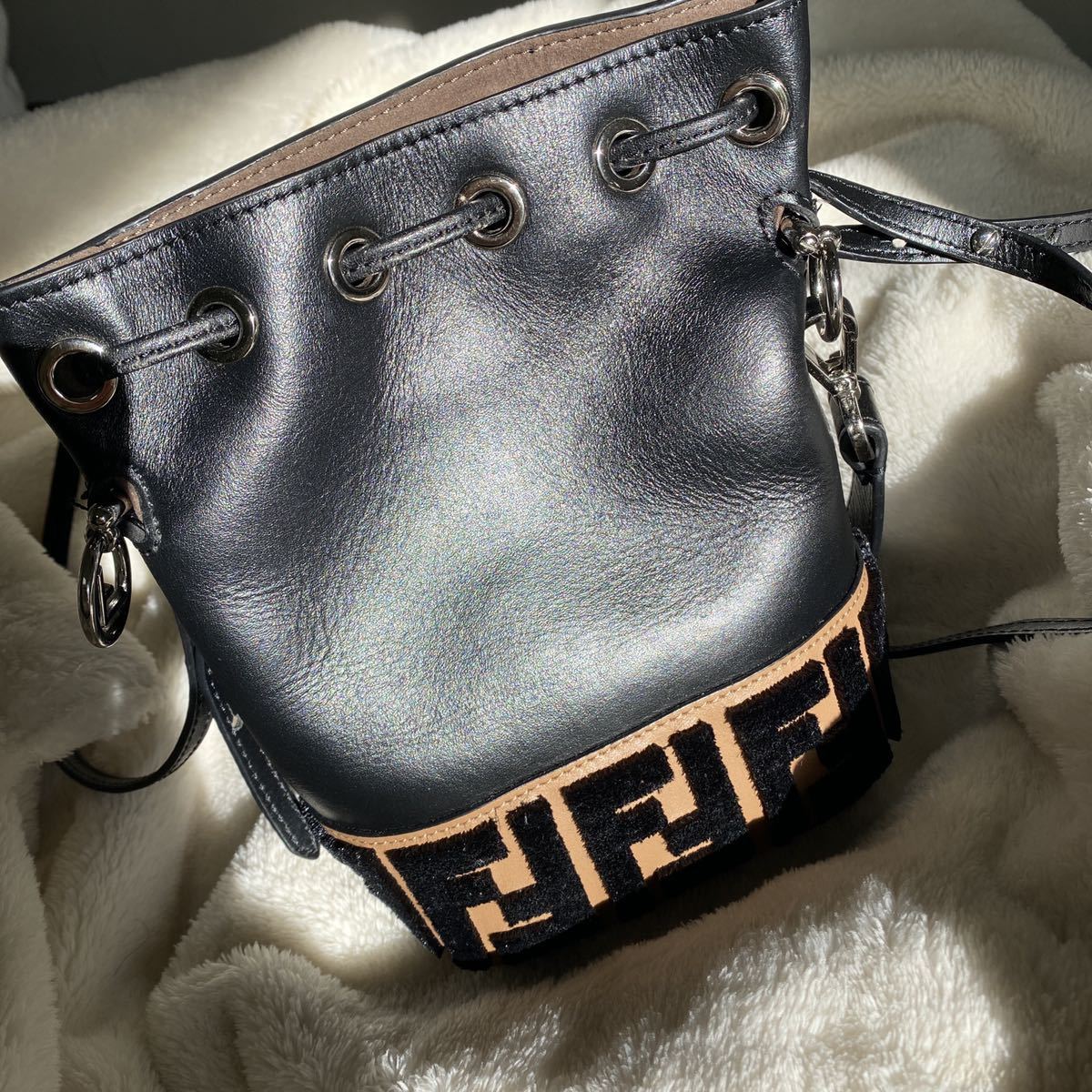 FENDIバック サコッシュ ショルダーバッグ フェンディ national