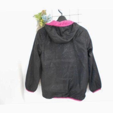 outdoor Kids Junior girl 150. long sleeve windbreaker with a hood . black black reverse side pink 