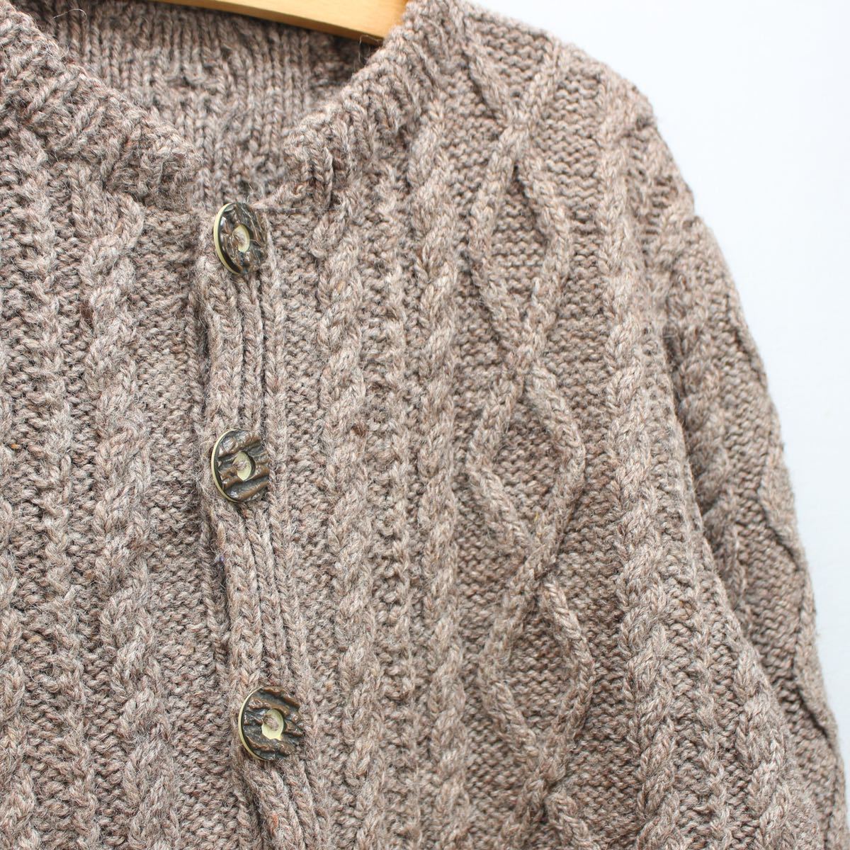 EU VINTAGE WOOD BUTTON CABLE DESIGN TYROLEAN KNIT CARDIGAN/ヨーロッパ古着ウッドボタンケーブルデザインチロリアンニットカーディガン_画像8