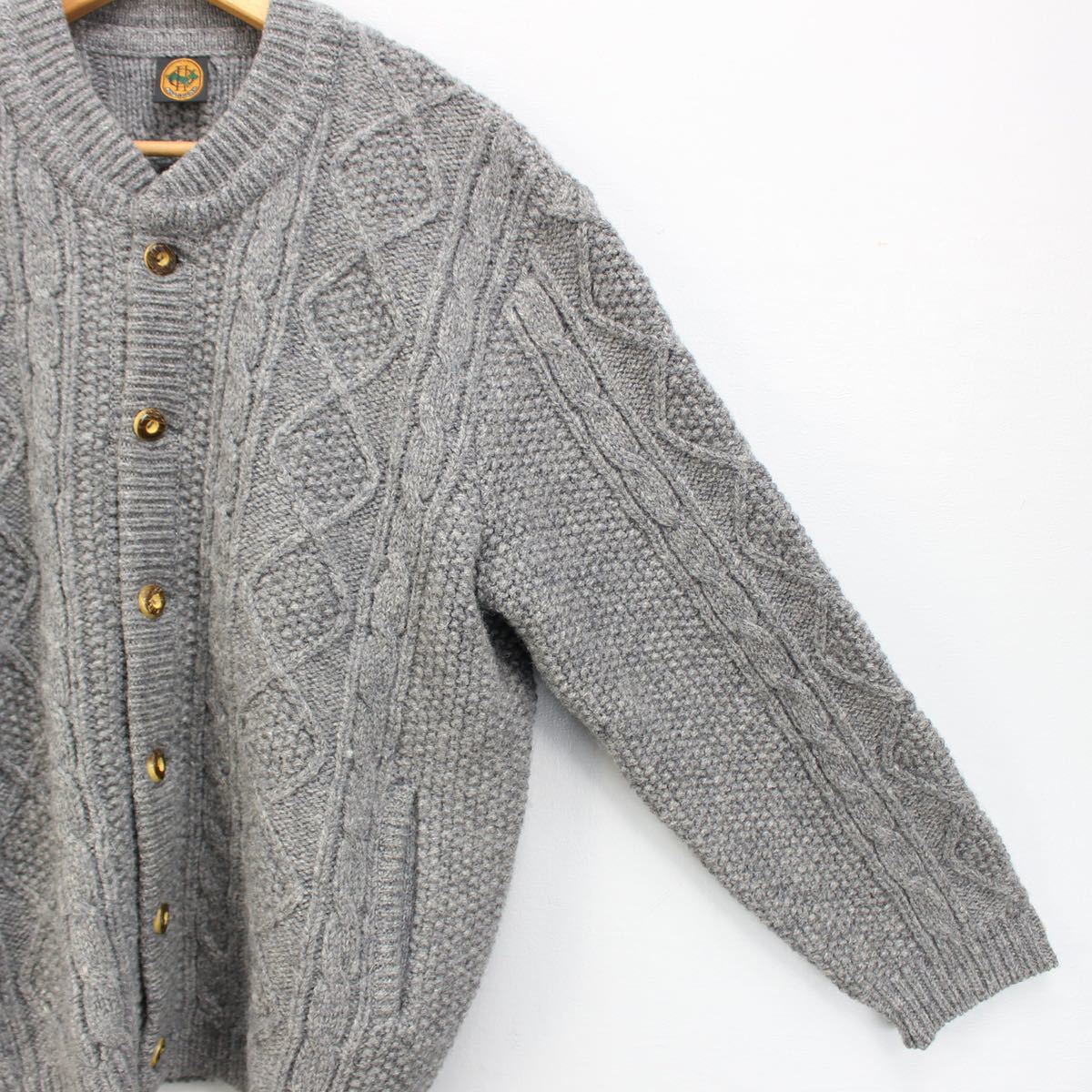 EU VINTAGE WOOD BUTTON CABLE DESIGN TYROLEAN KNIT CARDIGAN