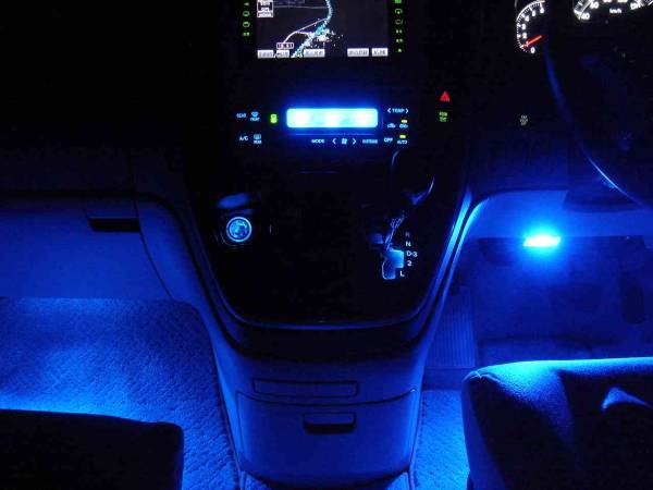 ★トヨタ純正 オプションフットランプ用★ LEDバルブ 10系アルファード アルファードＨＶ_青色のサンプル画像