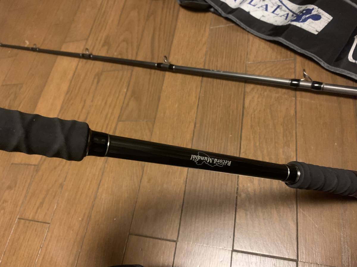 入手困難 即決!!ツララTULALAモンストロMonstruo 711セブンイレブン