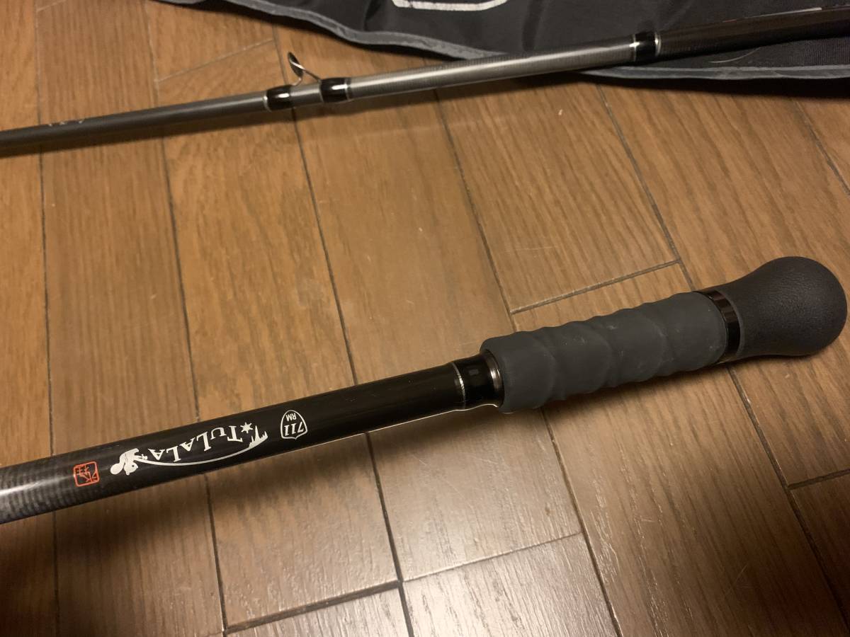 入手困難 即決!!ツララTULALAモンストロMonstruo 711セブンイレブン
