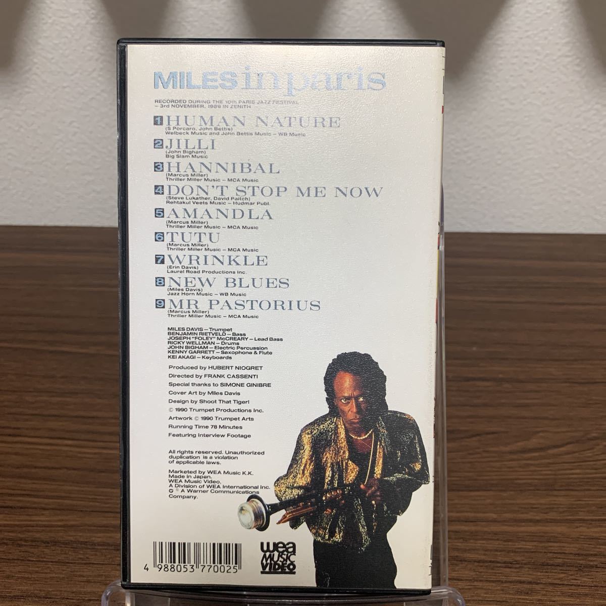 希少品　miles DAVIS MILES IN PARIS VHS_画像2