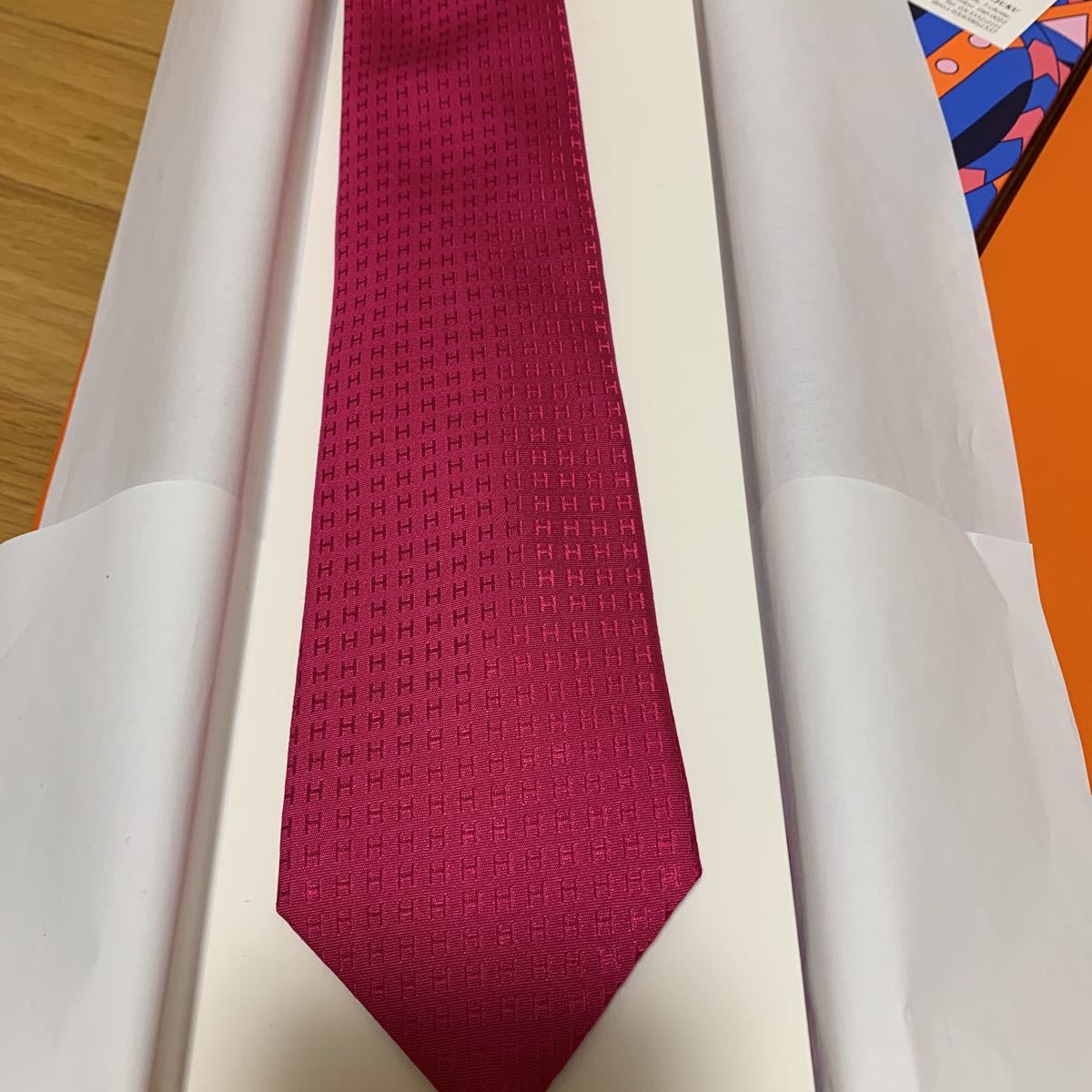 新品】エルメス HERMES ネクタイ 全面H柄 ファソネ ピンク箱付き | en