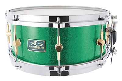 The Maple 6.5x13 Snare Drum Green Spkl-