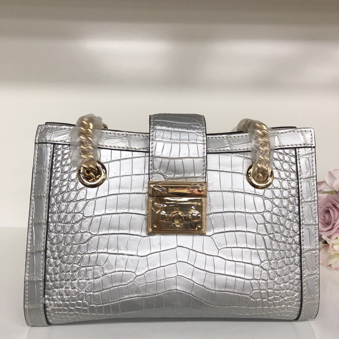 最高級のスーパー 定価20万円超え 激安価格 高級レザー レディースバッグ 女王バッグ 鰐革 クロコダイルレザー 本物保証 ショルダーバッグ シルバー クロコダイル 最高級のスーパー 定価20万円超え 激安価格 高級レザー レディースバッグ 女王バッグ 鰐革 クロコダイルレザー 本物保証 ショルダーバッグ シルバー クロコダイル