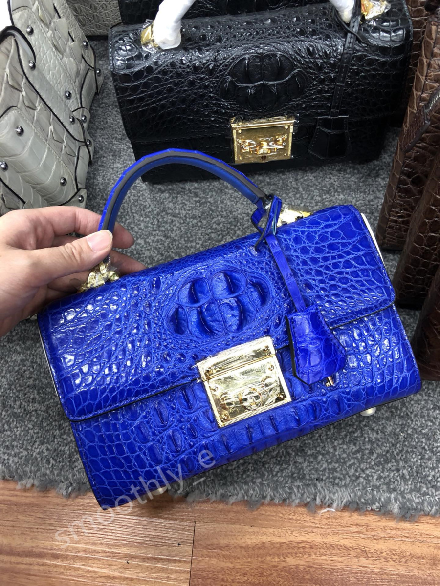 貴重品 レディースバッグ 多機能でお洒落 1点物 本物鰐革 骨革 2WAY