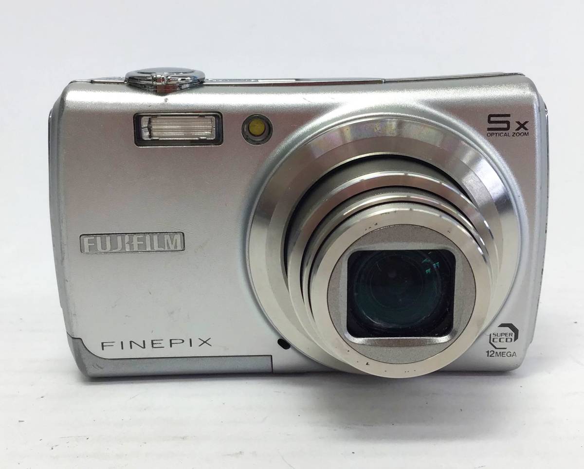 FUJIFILM FINEPIX F100 コンパクト デジタルカメラ シルバー バッテリー 充電器付き BC-50 デジカメ ファインピックス フジフィルム_画像5