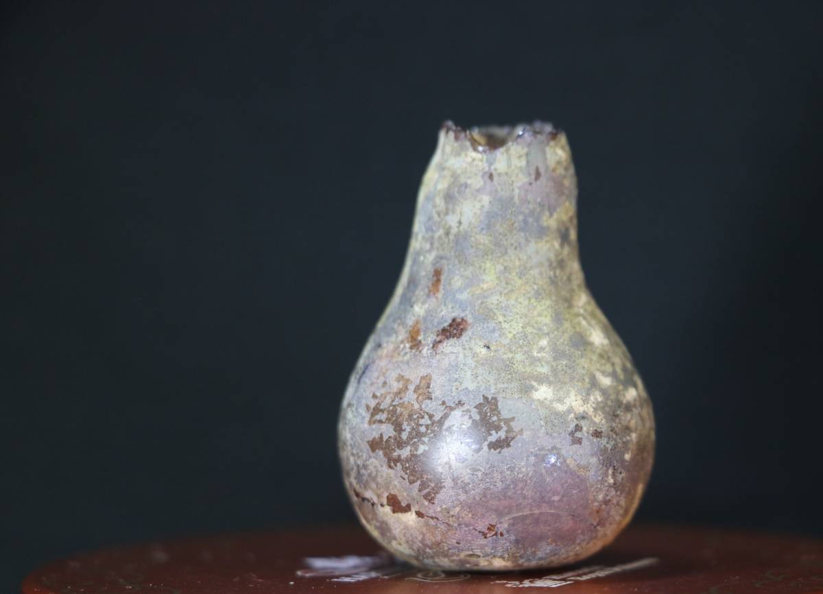 希少！[古代ローマンガラス]4.4cm 銀化 小瓶 飾瓶 紀元前100年頃 出土品