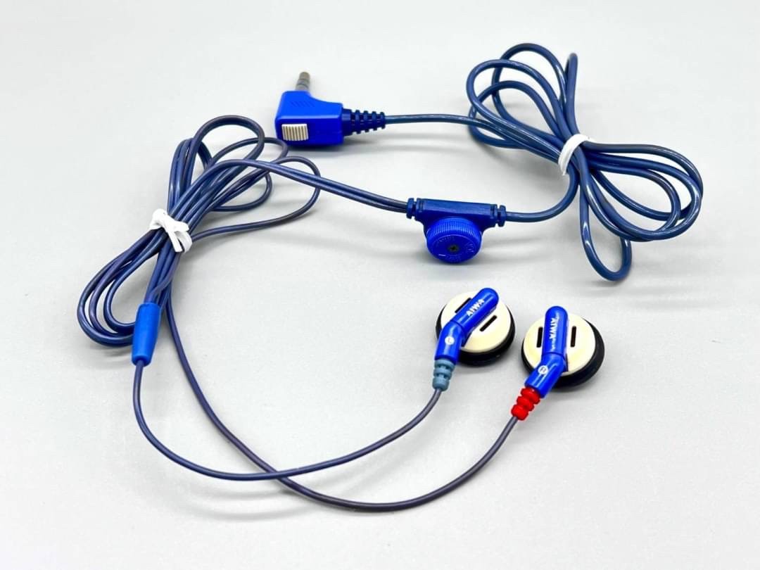 Yahoo!オークション - AIWA HP-V50 Blue STEREO IN-EAR Yahoo!オークション - AIWA HP-V50 Blue STEREO IN-EAR