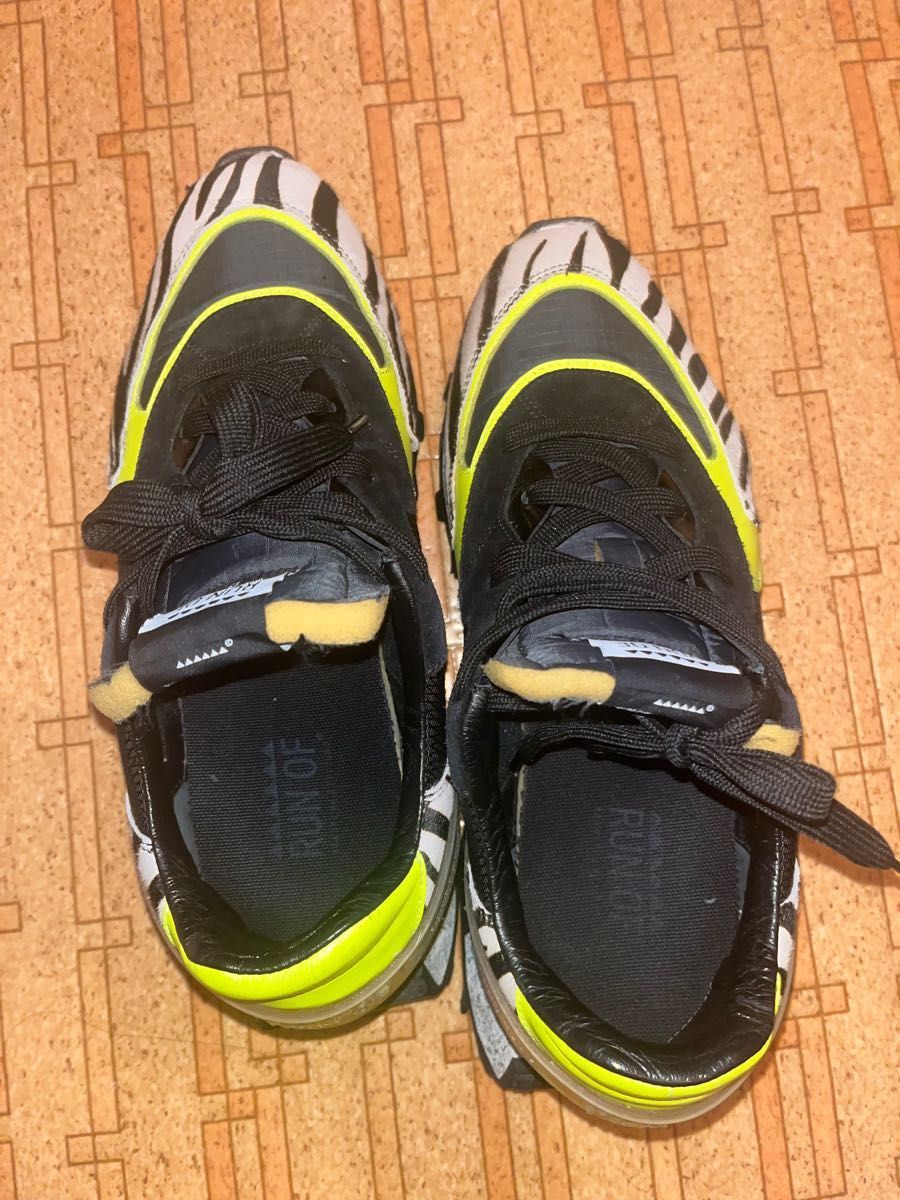 RUN OF ランオブ 数量限定ランニングスニーカー NAIROBI ナイロビ