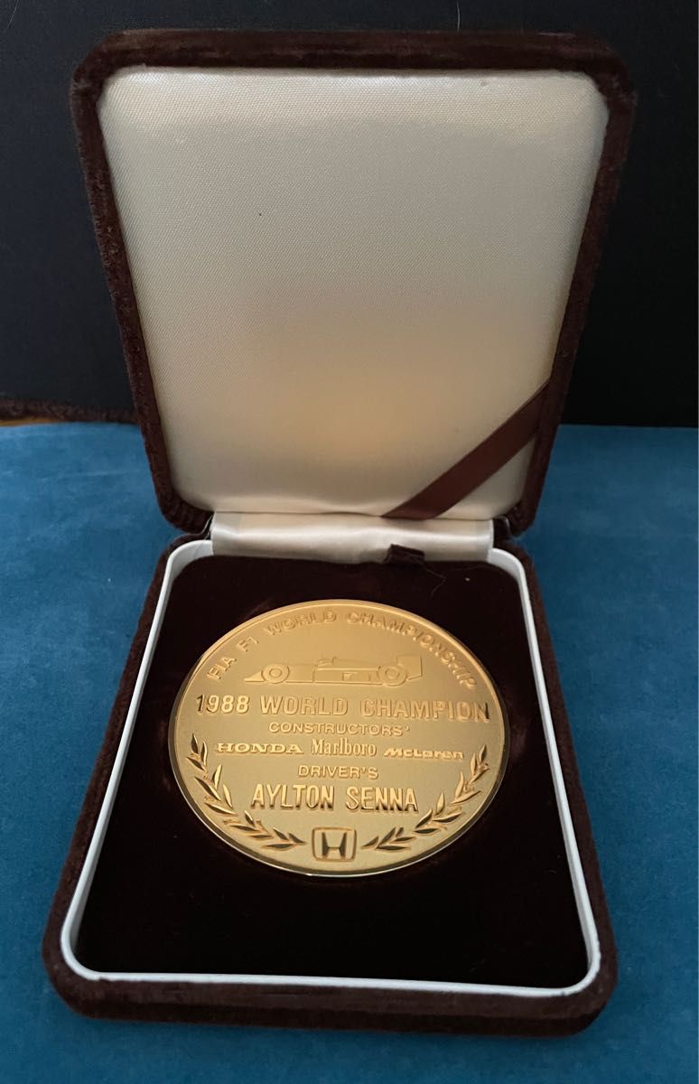 新品】F1 1988年 WORLD CHAMPION アイルトンセナ メダル|Yahoo 新品】F1 1988年 WORLD CHAMPION アイルトンセナ メダル|Yahoo