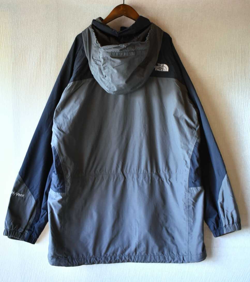 古着★THE NORTH FACE ザノースフェイス 刺繍ロゴ アウトドア 黒灰緑 ライトマウンテンパーカー グリーングレーXLサイズ 90年代ストリート _画像4