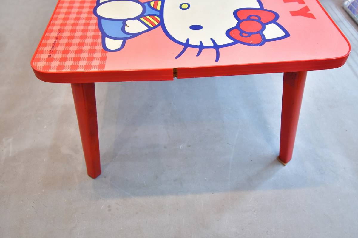 昭和　レトロ　当時物　テーブル　机　 ハローキティ 折り畳みテーブル　キティちゃん　絵柄　積み木　うさぎ　クマの風船_画像2