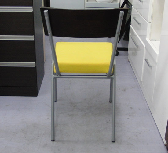 ダイニングチェア 一人掛けイス 一人掛 デザインチェア 黄色 ファブリック×木製背板 椅子 札幌 手稲_画像3