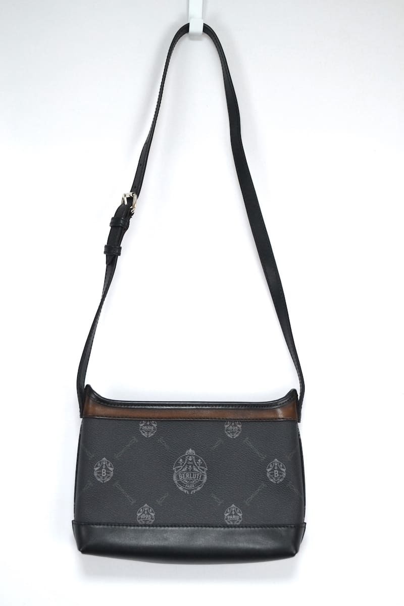 新品 国内定価18万 20FW (BERLUTI) Escapade Black + TDM ベルルッティ エスカパード キャンバス&レザー メッセンジャー ショルダーバッグ_画像4