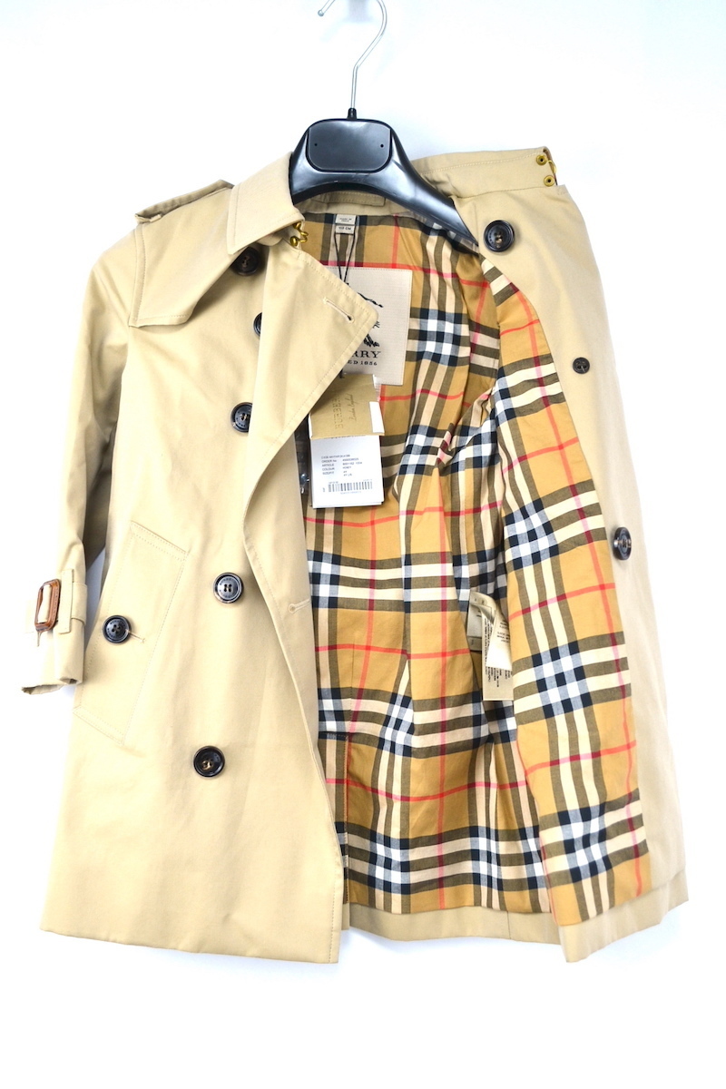 新品 (BURBERRY) KIDS Baby Cotton trench coat バーバリー キッズ ベビー コットン トレンチ コートサイズ 4Y 110cm_画像8