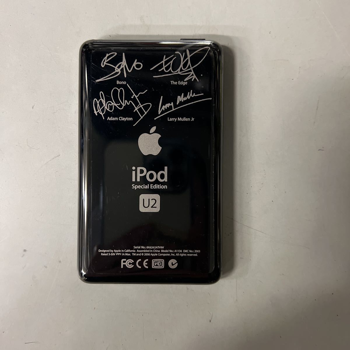 iPod classic 第5世代 U2モデルA1136 通電ジャンク_画像2