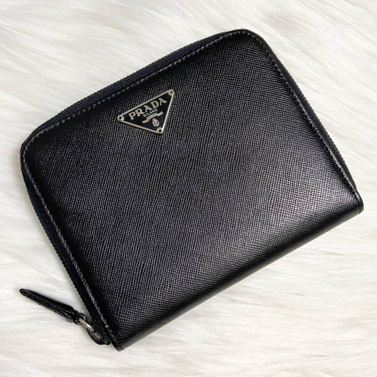 半額】 2つ折り財布 ラウンドファスナー ミニウォレット PRADA プラダ