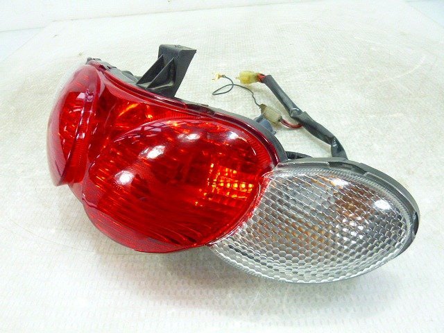 ZZ-R1200・ZXT20C（C4）★テールランプ・灯火OK★KM2-53(100)_画像3