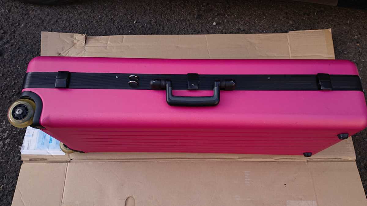 ハスコアーチェリー製ボウケース HAC-800(ピンク？、キャスター、鍵付)の画像2