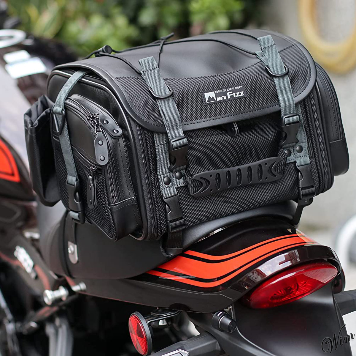 シートバッグ リアバッグ ツーリングバッグ ツーリング タンクバッグ 大容量収納 バイク用バッグ 撥水 防水 耐久性 ライダーズ バイク用品