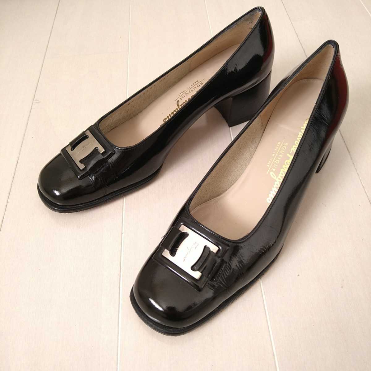 ー品販売 フェラガモ【Ferragamo】ヴァラプレート パンプス 黒 22-22.5㎝ 5以下 ー品販売 フェラガモ【Ferragamo】ヴァラプレート パンプス 黒 22-22.5㎝ 5以下
