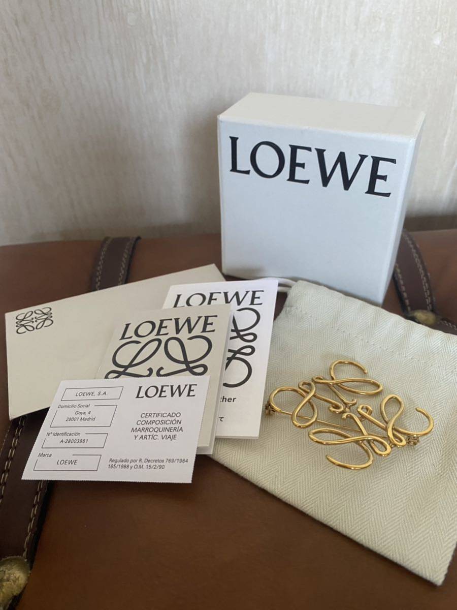 送料無料キャンペーン?】 LOEWE LOEWE ロエベ 未使用 マフラー