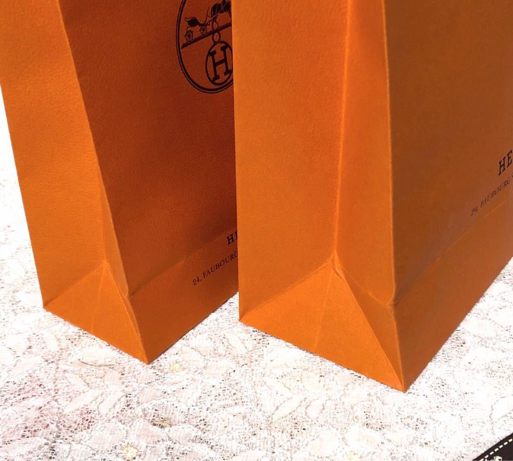 エルメス「HERMES」ショッパー2枚とリボン145cmのセット(1375) 財布箱サイズ 小物用箱サイズ 小さめ ショップ袋 ブランド紙袋 オレンジ