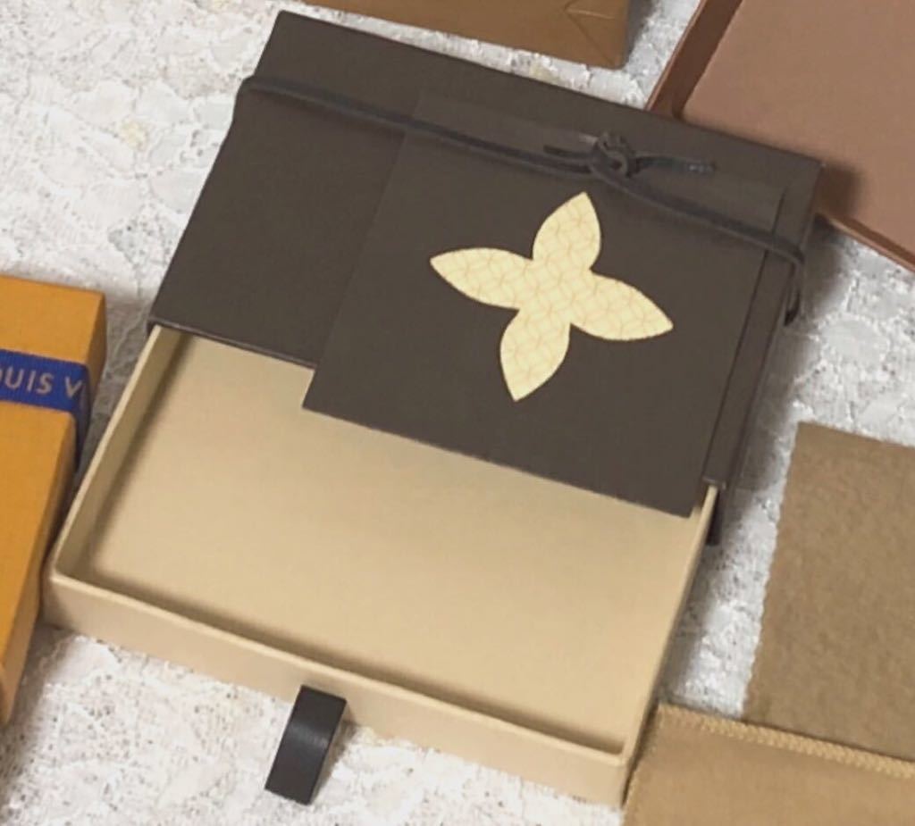 ルイヴィトン「LOUIS VUITTON」小物用空箱 まとめて いろいろ ルイヴィトン「LOUIS VUITTON」小物用空箱 まとめて いろいろ