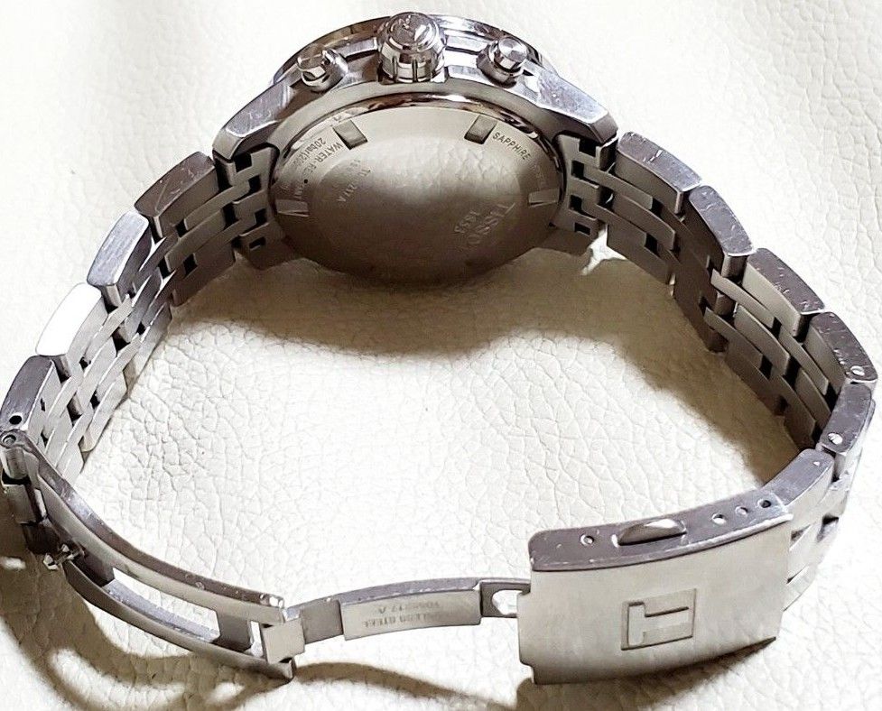 TISSOT ティソ ホワイト クロノグラフ デイト 200m防水 クォーツ