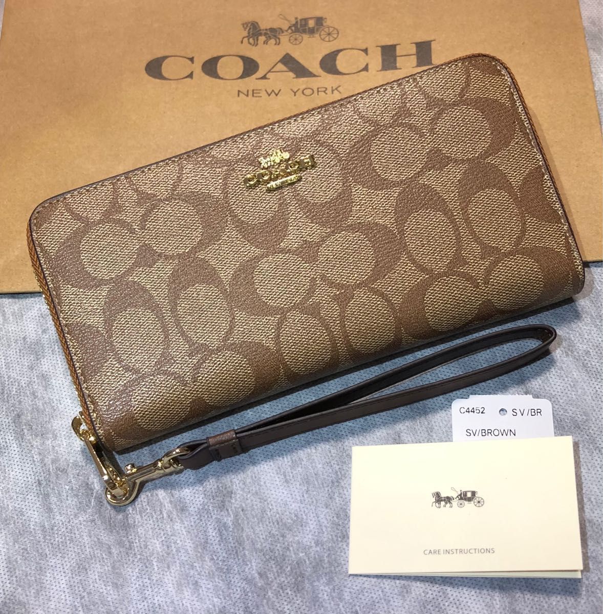 COACH コーチ 長財布 ストラップ シグネチャー ブラウン(茶)