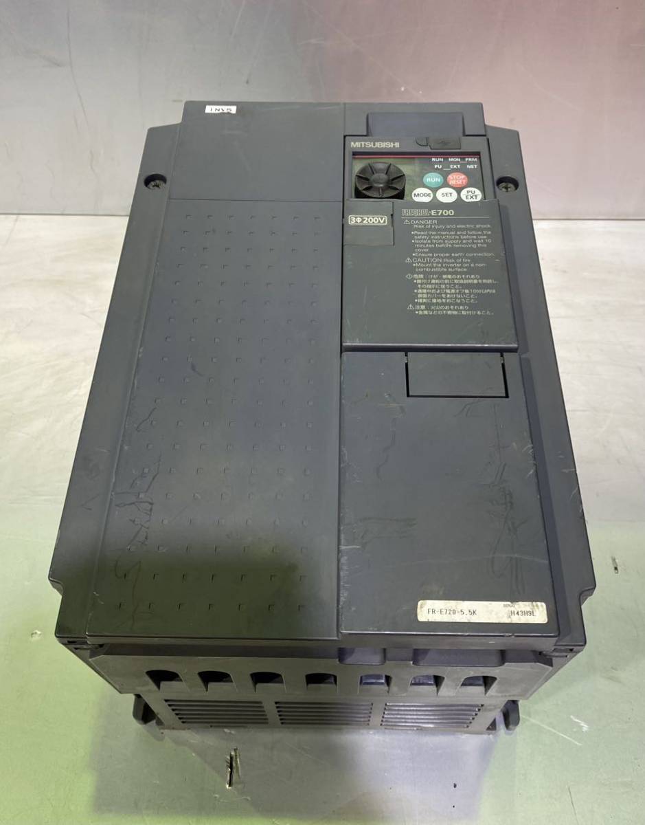 ☆MITSUBISHI 三菱電機 インバーター 【FR-E720-5.5K】通電確認済み No