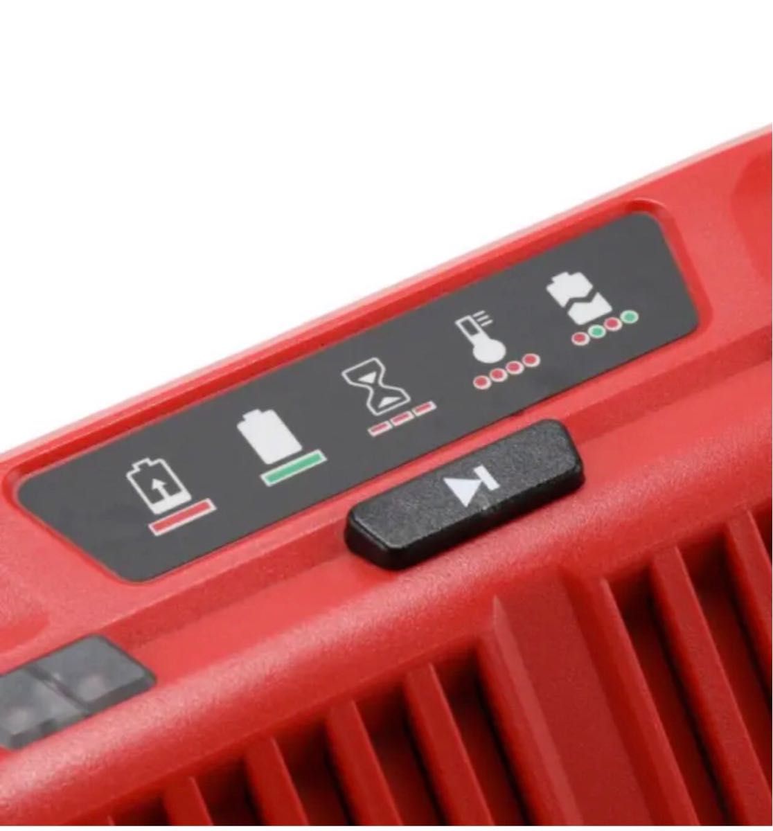 日本未発売 milwaukee M12 】 4ポート充電器 新品未使用品 日本未発売 milwaukee M12 】 4ポート充電器 新品未使用品