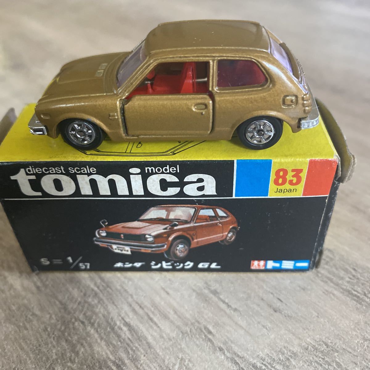 tomica トミカ 黒箱 NO.83 1/57 ホンダ シビック GL 当時物 日本製