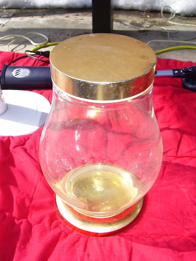 A_1970年代(昭和40年～昭和50年代)変わったカタチの瓶吊下販売用ディスプレイとして用いられていたメタボ型(ランプ火屋型ガラス瓶h30φ20cm_画像10