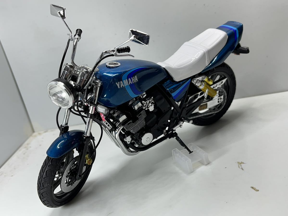 アオシマ 1/12 ヤマハＸＪＲ４００Ｒ「チョイ悪仕様カスタム」完成品送料無料！