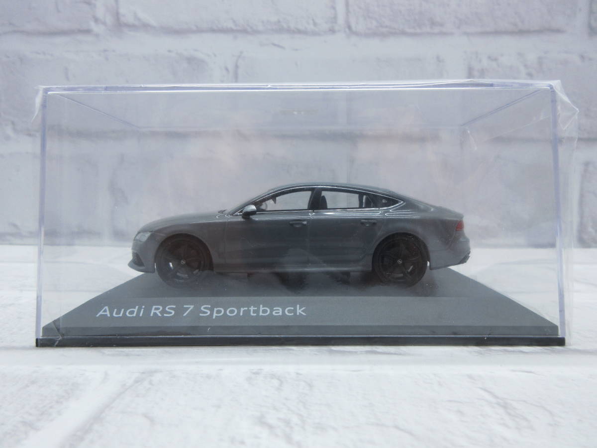 ミニカー　1/43　アウディ　RS７　スポーツバック　グレー　Nardo Grey　ディーラー正規品　モデルカー_画像3