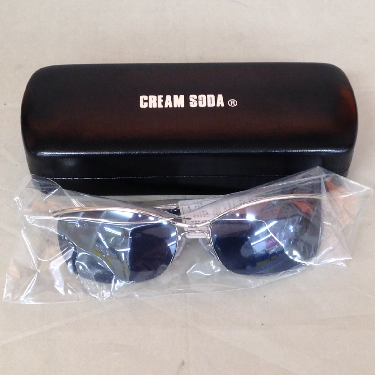 国内正規品】 【未使用品】CREAM シルバー/スモークオール(管理番号