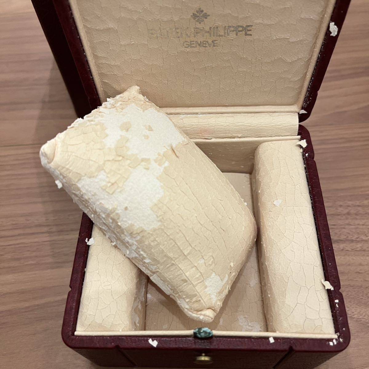 送料無料☆PATEK PHILIPPE パテックフィリップ 付属品 時計 空箱 内箱 外箱 箱 ボックス ケース セット アンティーク ヴィンテージ  金ロゴ