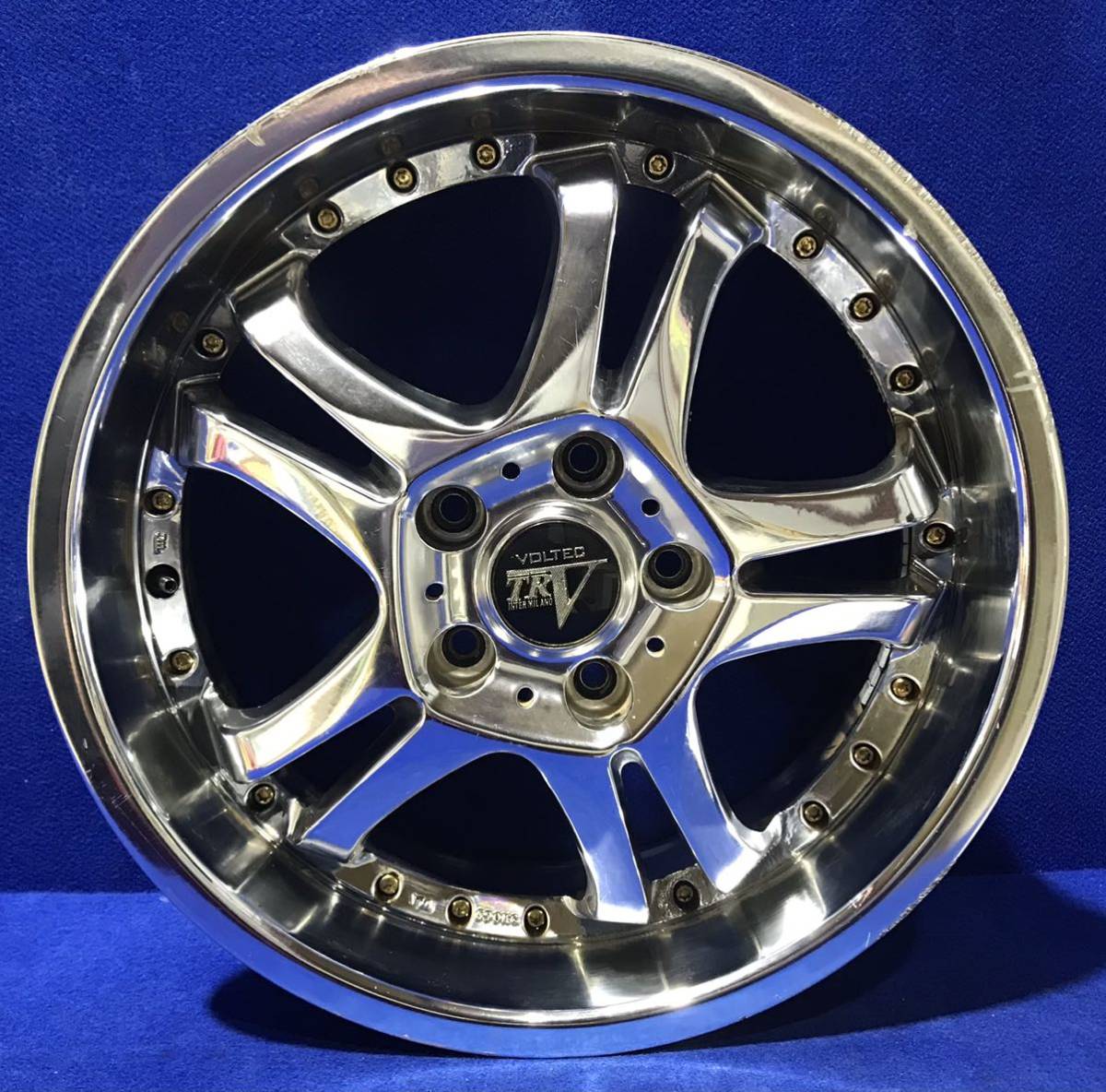 VOLTEC フォレスター＊17インチホイール＊17x7JJ/オフセット+48/PCD114.3-5H＊1本のみ＊深リム!_画像1