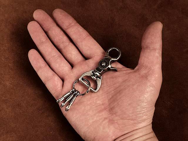  key hook attaching FUNNY barrel snap custom key holder ( large size )na ska mf. knee key ring key hook silver ring 