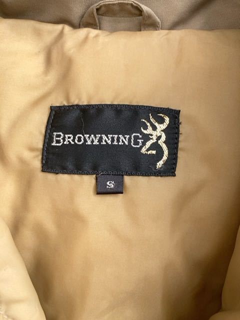 Browning】ダウンジャケット: USサイズSメンズ（日本M）ブローニング 狩猟 射撃 シューティング ハンティング 猟友会 散弾銃_画像4