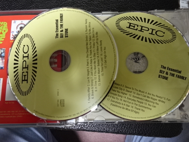 SLY & THE FAMILY STONE（スライ＆ザ・ファミリー・ストーン）「THE ESSENTIAL SLY & THE FAMILY STONE」2003年日本盤2CD EICP-7084～5_画像2