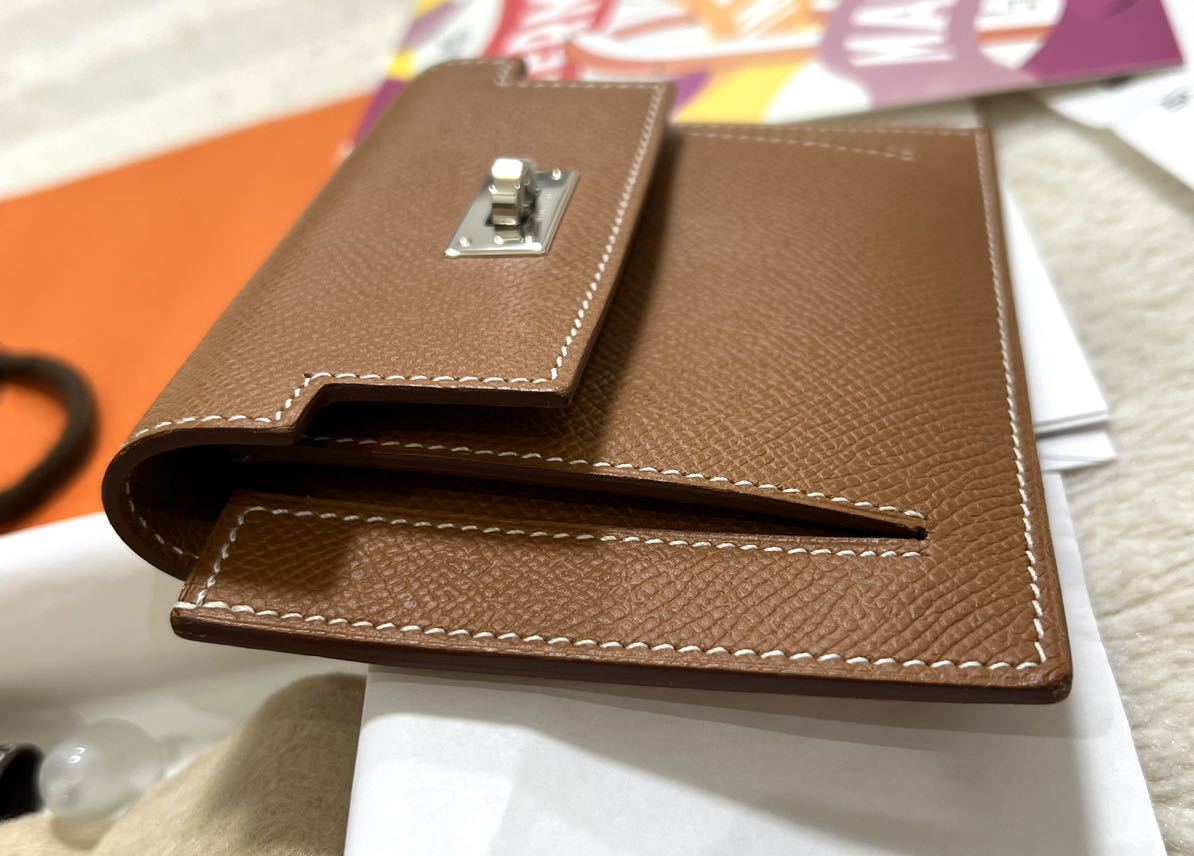 クーポン利用で2750円&送料無料 【極美品】エルメス ケリーウォレット