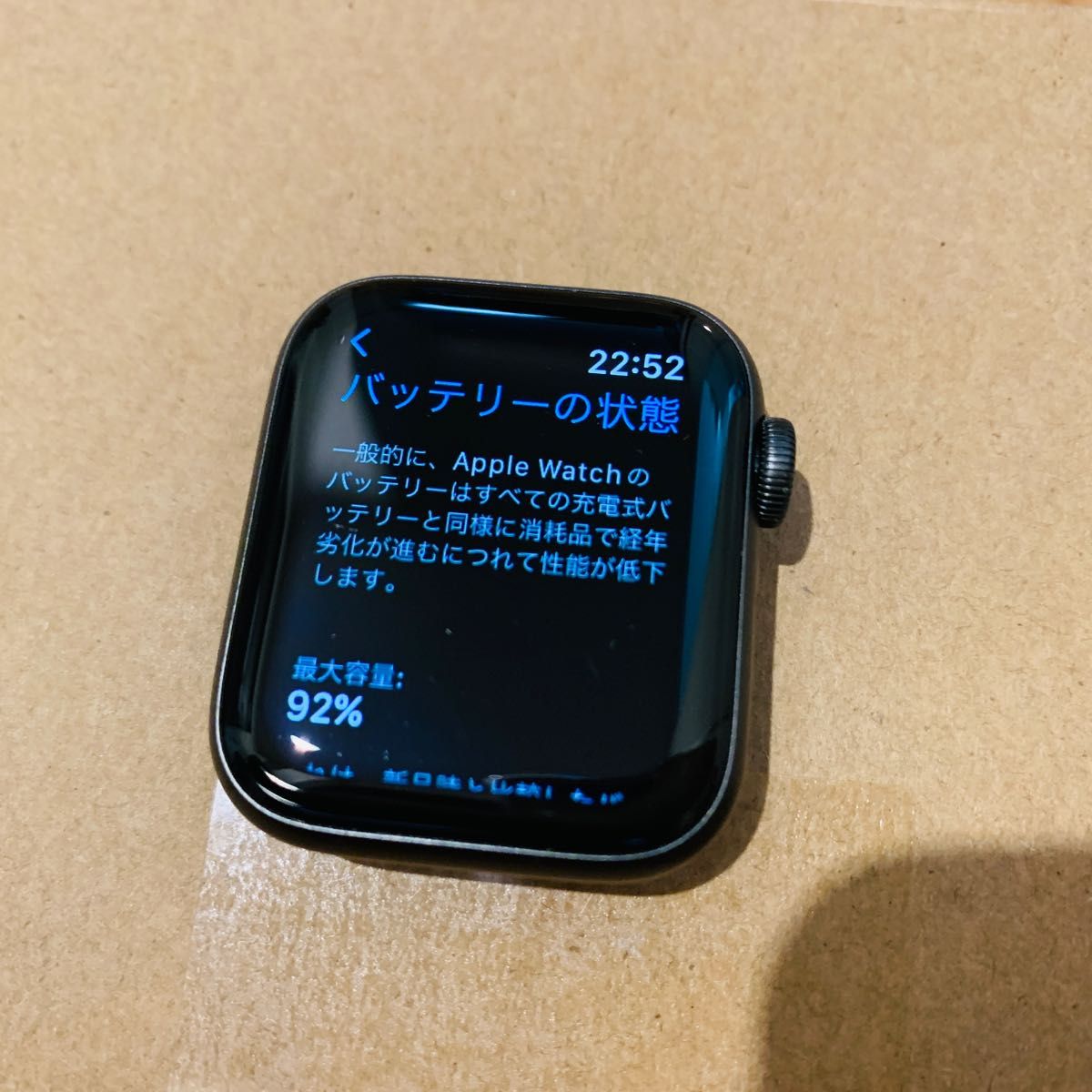 Apple Watch SE GPSモデル 40mm アップルウォッチ 本体のみ スマート